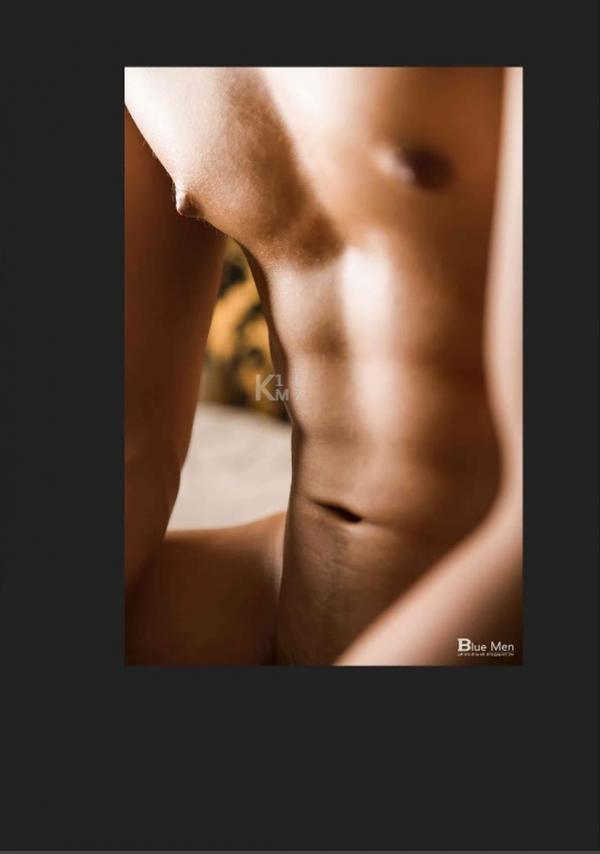 Whoseman-8-花漾文青男孩-許禾